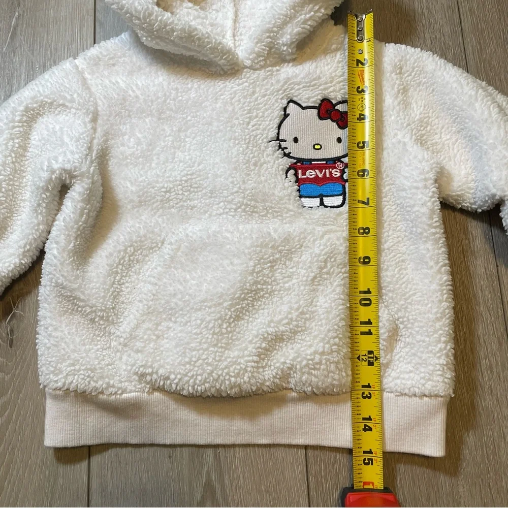 Levi's Hello‎ Kitty Sherpa Hoodie White Cozy Fleece Pullover Kids XS 4